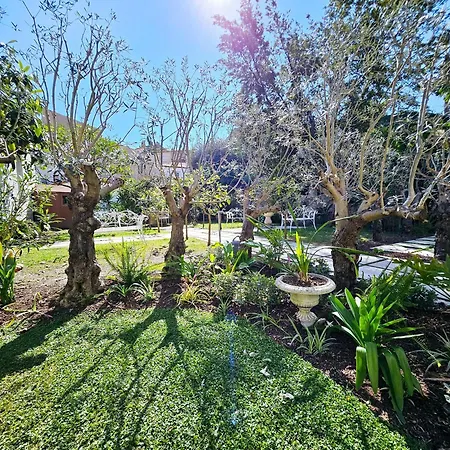 Le Petit Four Jardin - Dans Le Vieil Lägenhet Antibes