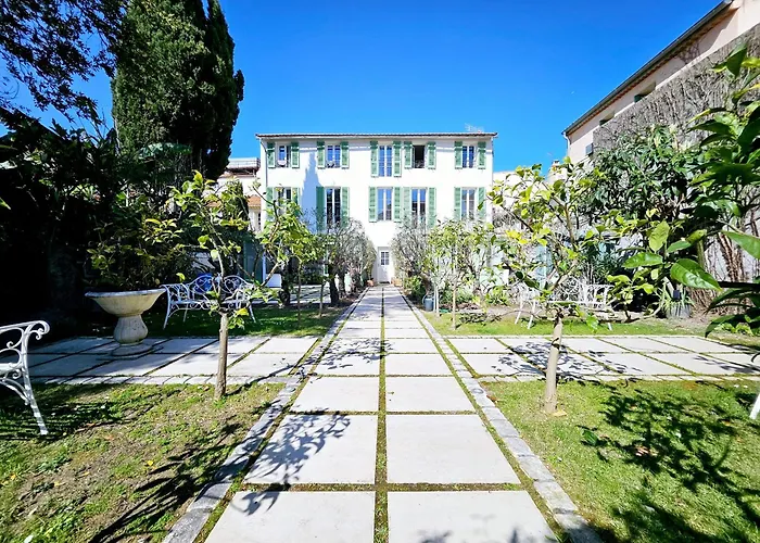 Lejlighed Le Petit Four Jardin - Dans Le Vieil Antibes